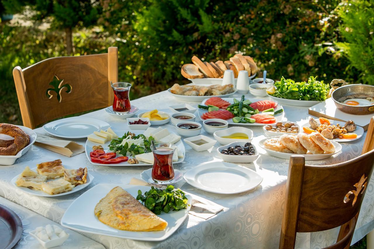 Nefes Hotel Ayvalik Exterior photo