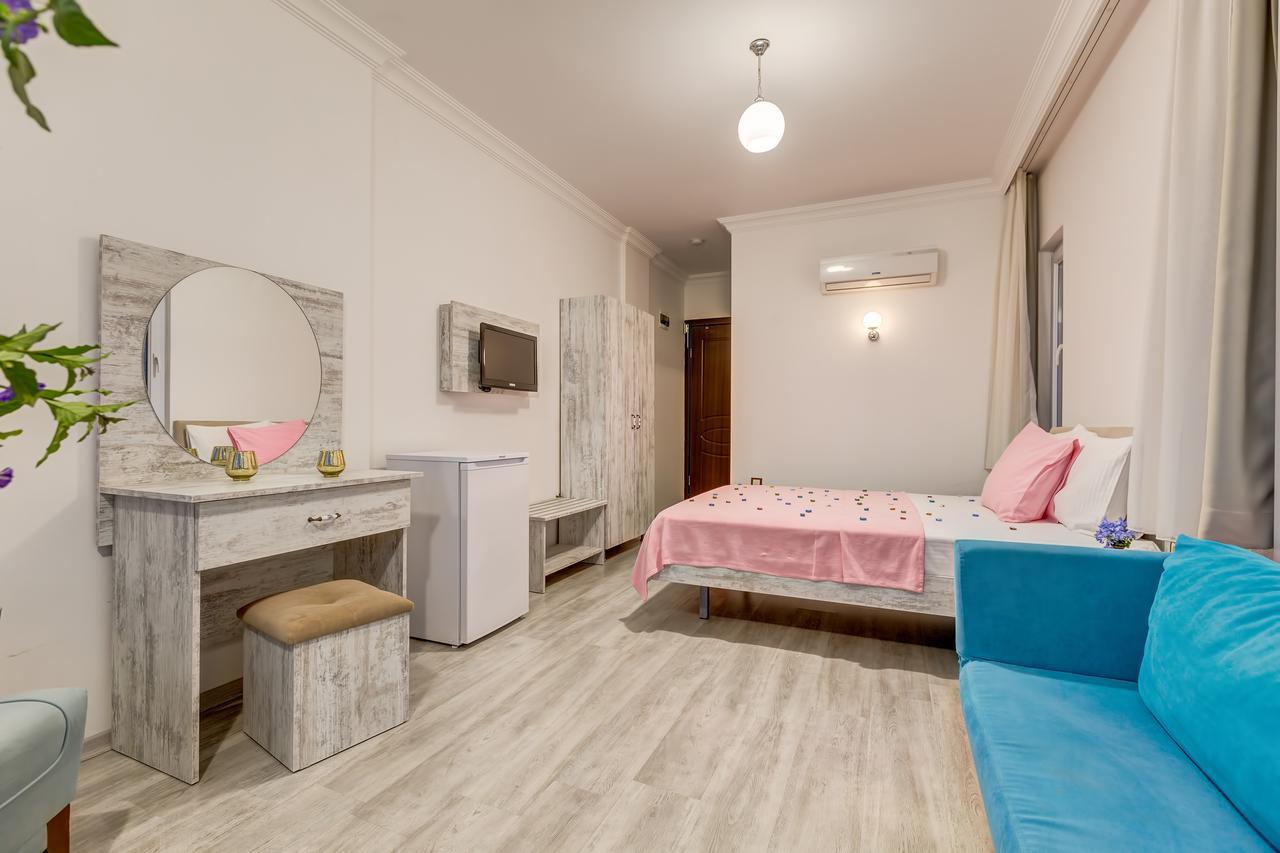 Nefes Hotel Ayvalik Exterior photo