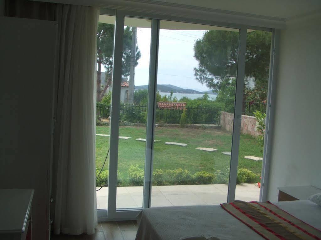 Nefes Hotel Ayvalik Exterior photo