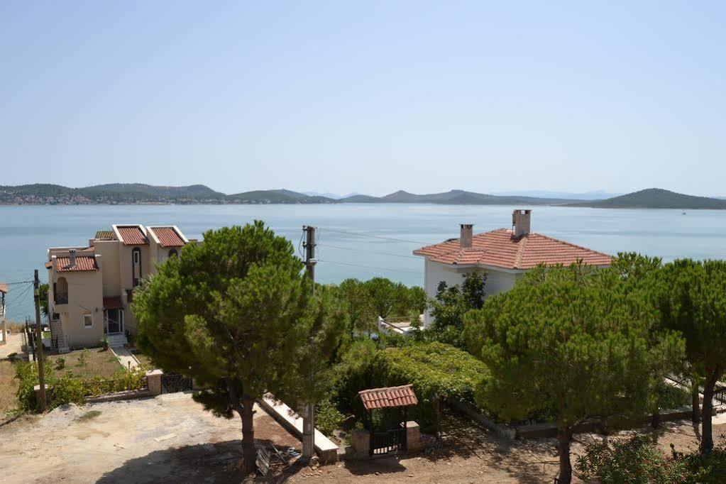 Nefes Hotel Ayvalik Exterior photo